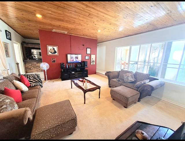 3 BEDROOM HOUSE FOR SALE IN ARCON PARK